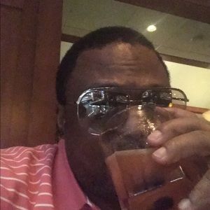 Meet your Posher, Donell